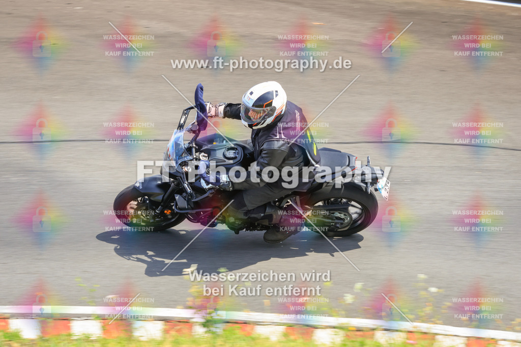 _DSK2681 | Hier findet Ihr Bilder von Touristenfahrten auf der Nürburgring Nordschleife oder von anderen Veranstaltungen die ich besucht habe. Viel Spass beim Durch Schauen 