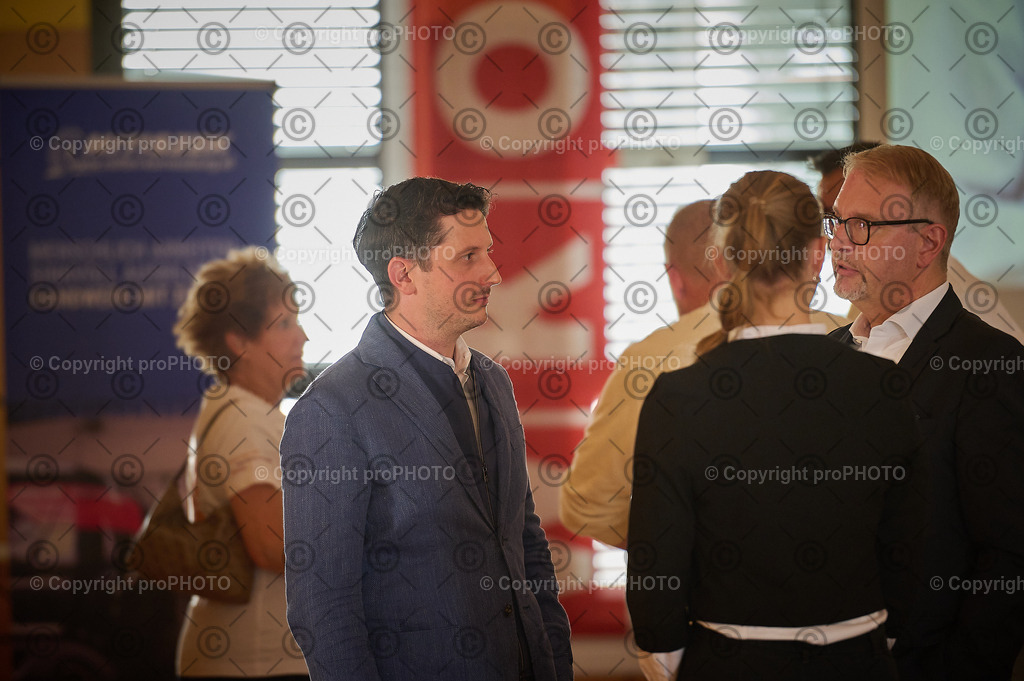 025_202509_EmployerBranding_NZ6_9773 | proPHOTO - Realisiert mit Pictrs.com