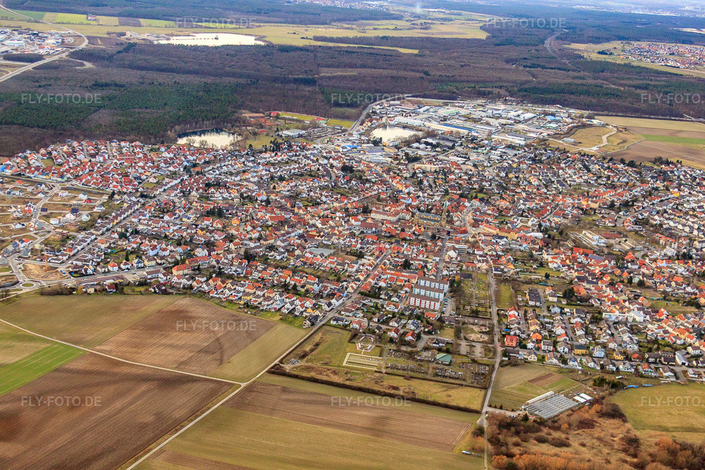 Luftbild: Ortsansicht von Osten in Forst im Bundesland Baden-Württemberg in Deutschland. Foto: IMG_24691.jpg vom 27.02.2010 durch Werner Riehm/FLY-FOTO.de