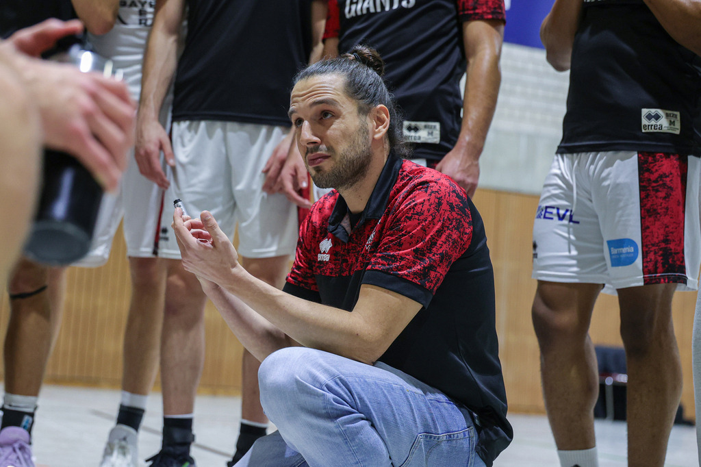 1.Regio BAYER GIANTS vs LippeBaskets Werne-14 | Fotos von Basketballspielen aus dem Raum NRW fotografiert von Gero Mueller-Laschet und Daniel Schaefer - Realisiert mit Pictrs.com