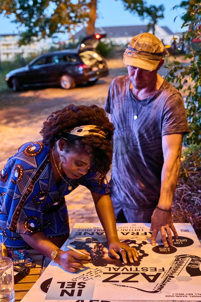 AfraKane_Vauban2022 35 | Stockfotos, Picsomania, MGM-Services, Michael Gerlach, Auftragsbilder, Auftragsarbeiten, Workshops, Shooting, Reisefotografie, Produktfotografie, Foodfotografie, Hochzeitsfotografie, Saarland, Fotografin, Fotograf, Hochzeitsbilder, Saarlouis, Hundeshootin