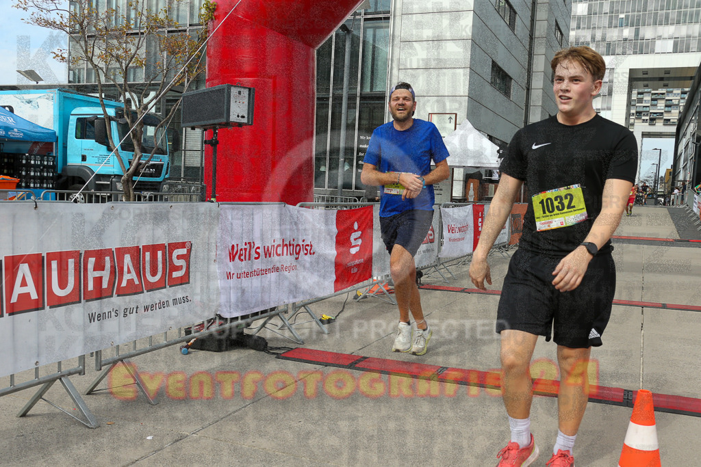 250920_1323_EX1_4290 | Sportfotografie im Rhein-Sieg Kreis, Köln, Bonn, NRW, Rheinland Pfalz, Hessen, etc. Unser Tätigkeitsfeld umfasst den Laufsport vom Volkslauf über den Marathon, Duathlon, Triathon bis zum Ultralauf wie Kölnpfad Ultra oder Schindertrail.