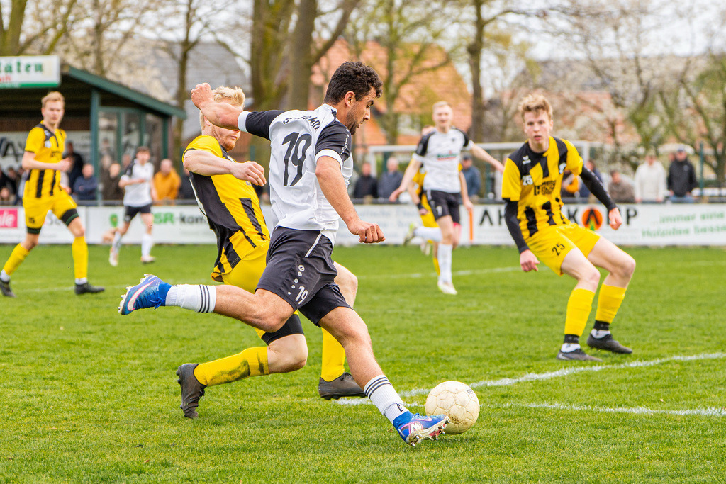 Fußball I Herren I Saison 2025-2026 I Kreisliga VEC I 22. Spieltag I SC SW Bakum - SV Falke Steinfeld I 24200 | jns.sportfotos - Realisiert mit Pictrs.com