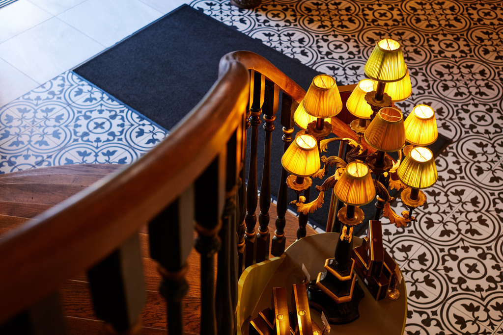 Gerstner K.u.K. Hofzuckerbäcker | WIen, Austria - August 20, 2021; Gerstner K.u.K. Hofzuckerbäcker; Detail aus dem Verkaufslokal. - Realisiert mit Pictrs.com