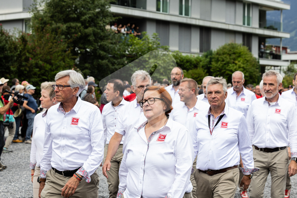 ESAF2025_Freitag_4032 | Die Schwinger des Schwyzer Kantonalen Schwingerverbandes: Fotos, die Dynamik und Leidenschaft festhalten, sowie emotionale Momente aus dem traditionellen Schwingsport zeigen. - Realisiert mit Pictrs.com