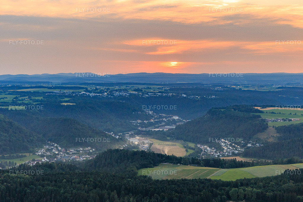 Neckartal aus Südosten am Abend | Luftbild: Neckartal aus Südosten am Abend im Ortsteil Altoberndorf in Oberndorf im Bundesland Baden-Württemberg in Deutschland. Foto: IMG_148689.jpg vom 25.06.2025 durch Werner Riehm/FLY-FOTO.de - Realisiert mit Pictrs.com