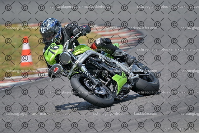 25bt04-1677 | markuskiefer.com - Realisiert mit Pictrs.com