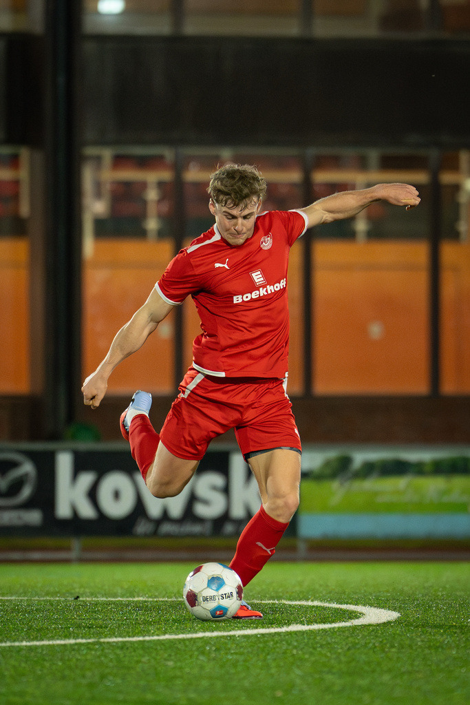 Fußball I Herren I Saison 2025-2026 I Freundschaftsspiel I TSV Grossenkneten - TuS Lutten I 1019 | jns.sportfotos - Realisiert mit Pictrs.com