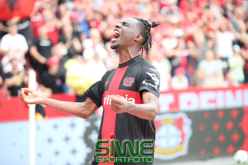 1.Fussball-Bundesliga  :    Bayer 04 Leverkusen--RB Leipzig   1.Spltg. | 19.08.2023; Fussball; GER;  Saison 2023/2024 ; 1.Bundesliga;  1.Spieltag. : 
 Bayer 04 Leverkusen -- RB Leipzig  :    Jeremie Frimpong (30/B04)
jubelt nach dem 3:1  Florian Wirtz (10/B04)

DFL REGULATIONS PROHIBIT ANY USE OF PHOTOGRAPHS AS IMAGE SEQENCES AND/OR QUASI-VIDEO. - Realisiert mit Pictrs.com