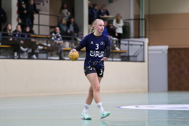 Handball I Damen I Saison 2025-2026 I Verbandsliga Süd I HSG Kalkberg 06 - MTV Dänischenhagen I 14.12.2025.130 | Franziska Hänisch (3, HSG Kalkberg 06) - Realisiert mit Pictrs.com