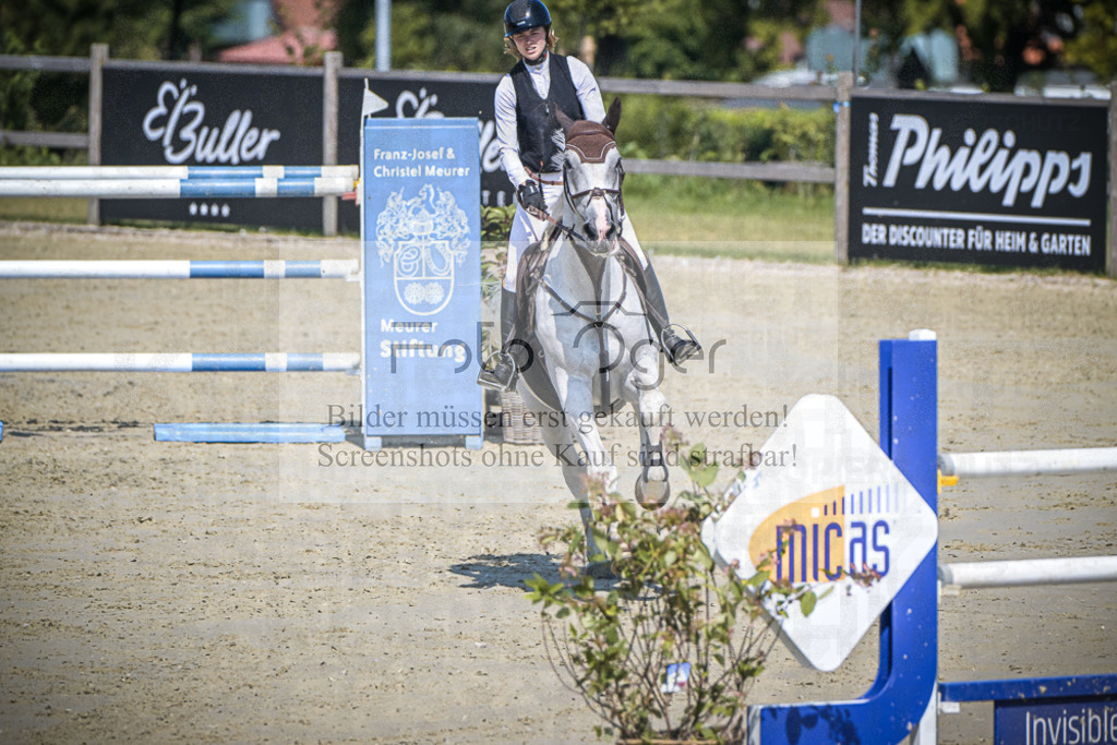 DOS_1555 | Entdecke hochwertige Reitturnierfotos von Foto Oger. Professionell, emotional und authentisch – jetzt Lieblingsmomente im Shop bestellen.Deutschlandweite Turnierfotografie. - Realisiert mit Pictrs.com