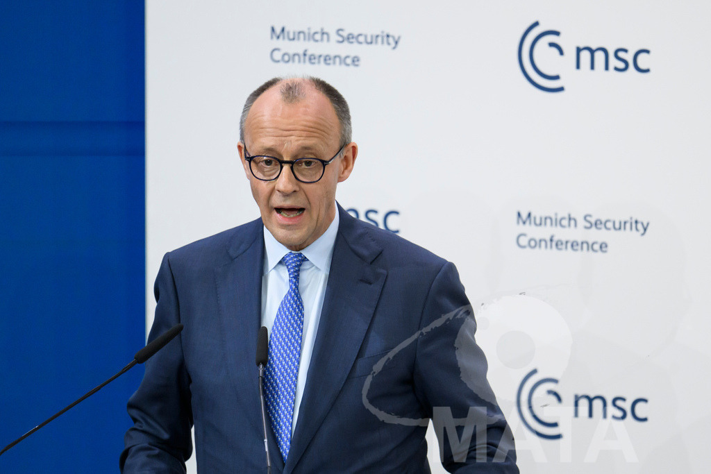 _DWA4582 | MATA IndoCon - Realisiert mit Pictrs.com