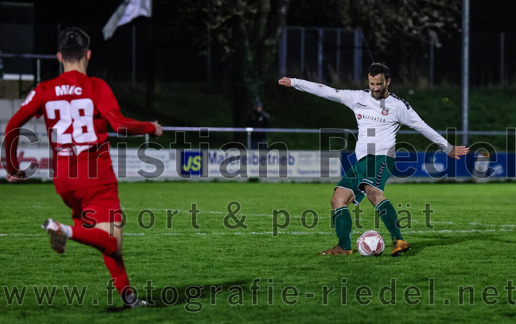 2024-03-28_007_FC_Schwaig_gegen_VfB_Forstinning | Oberding, Deutschland, 28.03.2024:
Fußball, Landesliga Südost 2023 / 2024, 27. Spieltag, FC Schwaig gegen VfB Forstinning, Endergebnis: 2:1

Matija Milic (VfB Forstinning, #28), Nils Ehret (FC Schwaig, #25)

Foto: Christian Riedel / fotografie-riedel.net
