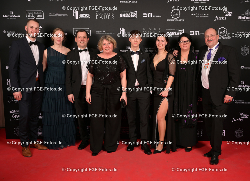 20240114-fge-fotos-0509 | Eröffnungsball der FGE am 14.01.2024 im Alten Stadttheater in Eichstätt. - Realisiert mit Pictrs.com