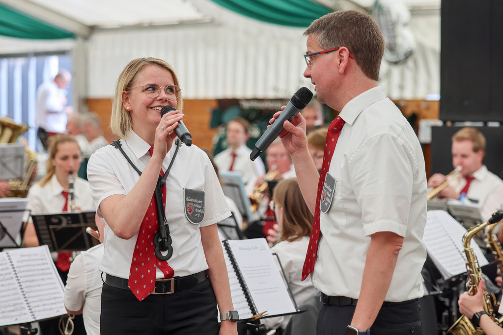 top-top.de 240516-071 | Foto, Video, Fotografie, Videografie, Fotobox, DJ, Discjockey, Musik, Musikbox, Veranstaltung, Photobooth, Amazon, Ebay, Buchtipp, Bestseller, Autor, Verlag, Buch, Wesel, Hamminkeln, NRW, Dinslaken, Rees, Drohne, Hochzeit, Party, Fotobox, Wesel, Fotograf