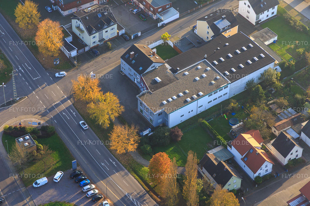 Luftbild: Völkel Bettwaren in Kandel im Bundesland Rheinland-Pfalz in Deutschland. Foto: IMG_075764.jpg vom 01.11.2014 durch Werner Riehm/FLY-FOTO.deRaumausstattung und Betten in Kandel - Völkel seit 1969