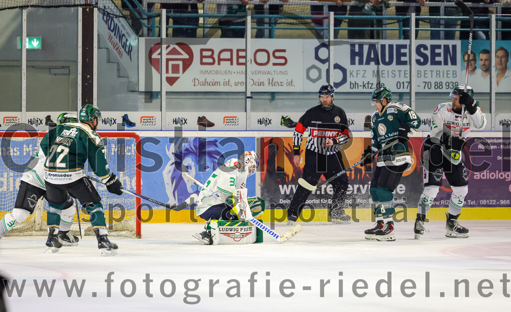 2025-09-21_065_TSV_Erding_gegen_Hoechstadter_Alligators | Erding, Deutschland, 21.09.2025:Eishockey, Oberliga Süd 2025 / 2026, 2. Spieltag, TSV Erding gegen Höchstadter Alligators, Endergebnis: 3:4Foto: Christian Riedel / fotografie-riedel.net