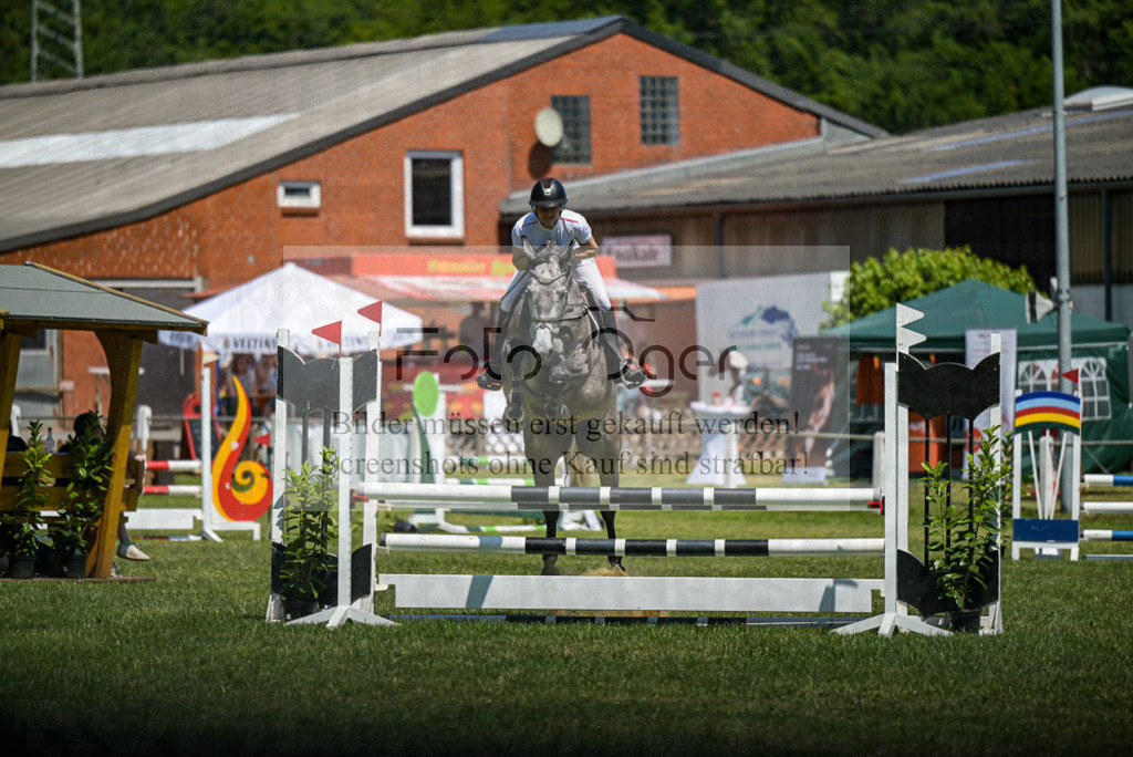 Reitturnier Voxtrup | Entdecke hochwertige Reitturnierfotos von Foto Oger. Professionell, emotional und authentisch – jetzt Lieblingsmomente im Shop bestellen.Deutschlandweite Turnierfotografie. - Realisiert mit Pictrs.com