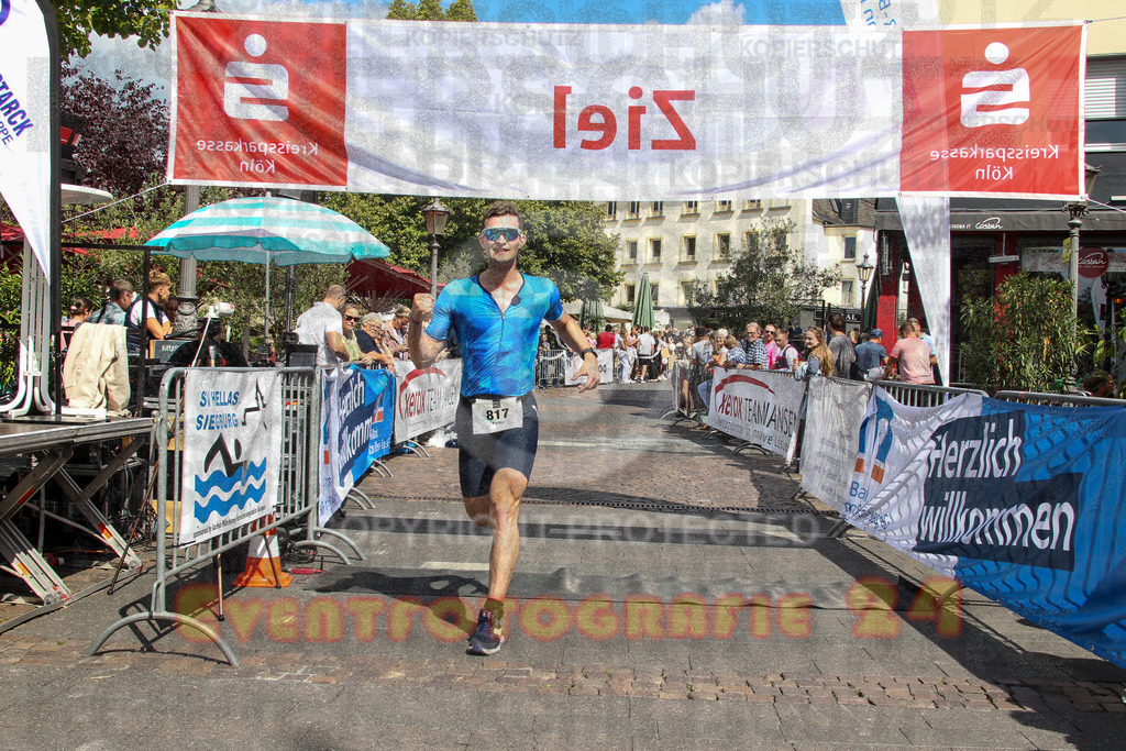 250824_1451_EV4_2315 | Sportfotografie im Rhein-Sieg Kreis, Köln, Bonn, NRW, Rheinland Pfalz, Hessen, etc. Unser Tätigkeitsfeld umfasst den Laufsport vom Volkslauf über den Marathon, Duathlon, Triathon bis zum Ultralauf wie Kölnpfad Ultra oder Schindertrail.