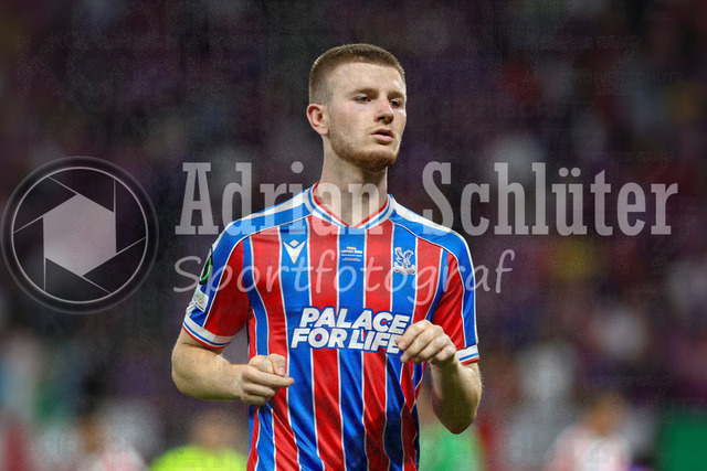 27.05.2026, EUR, Fussball, Herren, Conference League Finale, Saison 2025/2026, Crytsal Palace F.C. - Rayo Vallecano de Madrid | Adam Wharton (Crystal Palace, 20) schaut
