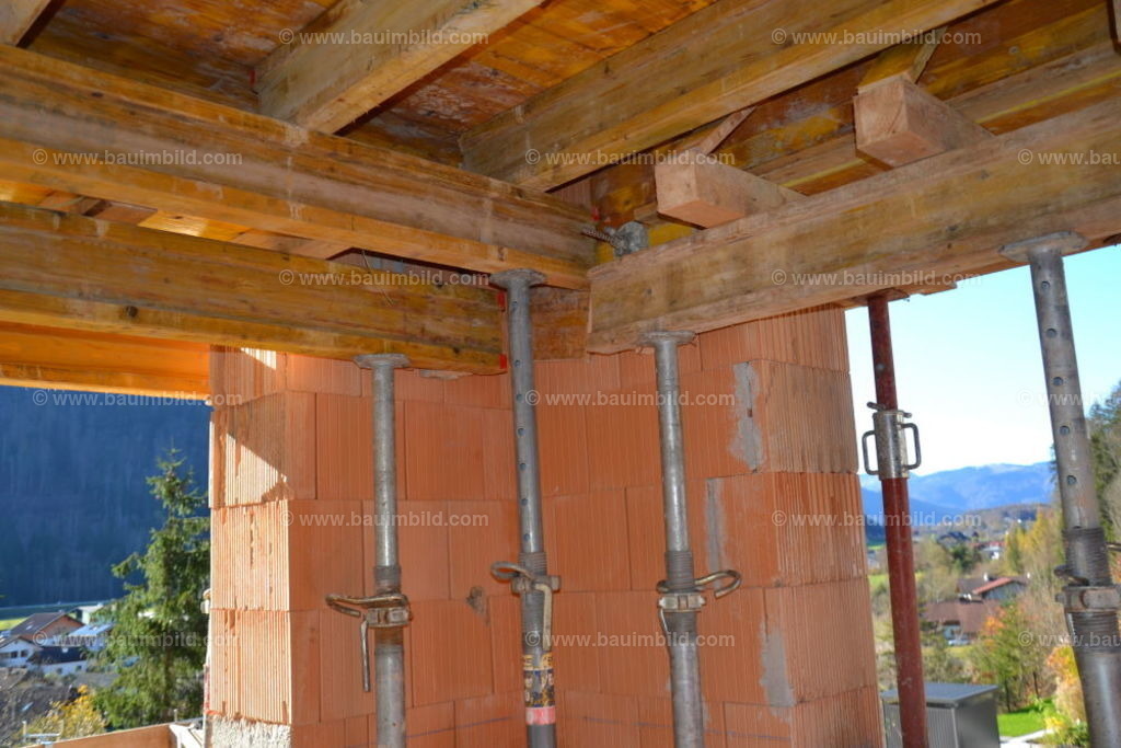 bib-lg04-betonarbeiten-decken-0637 | Nach LV-Leistungsgruppen sortierte Detailfotos über den Bau eines Hauses. Alle Hausbau-Bilder direkt vom Urheber und Autor der Website Haus-Selber-Bauen.com
