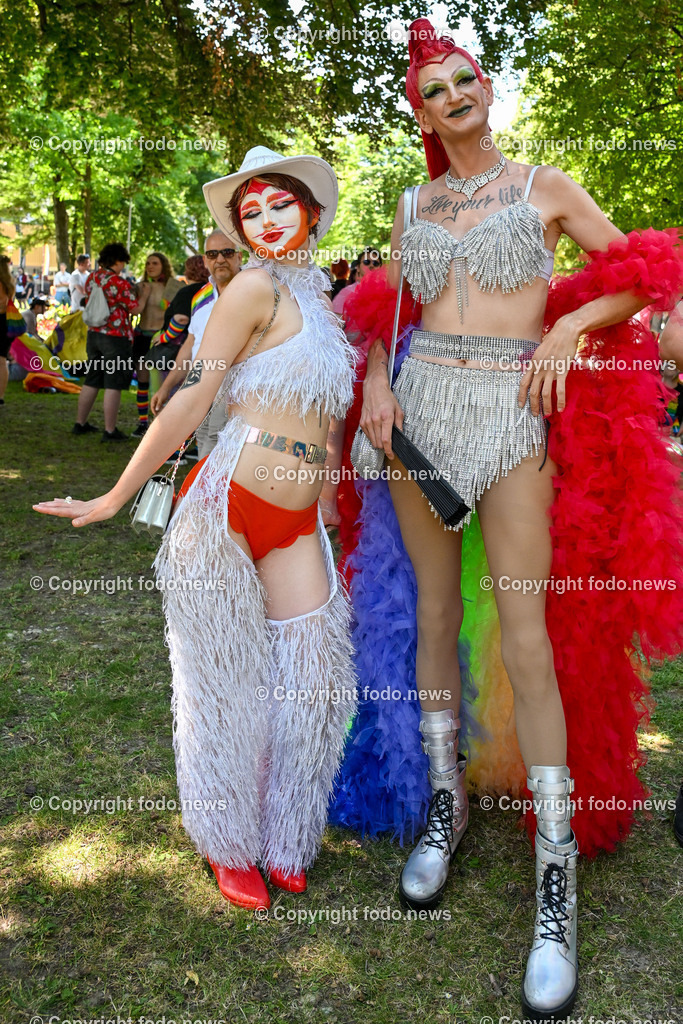 Linzpride 2025_ 21.06.2025-54 | 21.06.2025, Linz, AUT, Linzpride 2025, im Bild Teilnehmer an der Linz Pride 2025