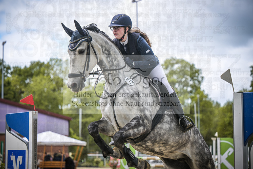 DOS_7462 | Entdecke hochwertige Reitturnierfotos von Foto Oger. Professionell, emotional und authentisch – jetzt Lieblingsmomente im Shop bestellen.Deutschlandweite Turnierfotografie. - Realisiert mit Pictrs.com