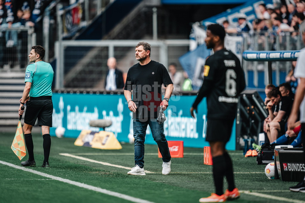 Fußball | Männer | Saison 2023/2024 | 2. Fußball-Bundesliga | 28. Spieltag | Hamburger SV vs. 1. FC Kaiserslautern | 06.04.2024 | Trainer Steffen Baumgart (HSV) ohne Mütze