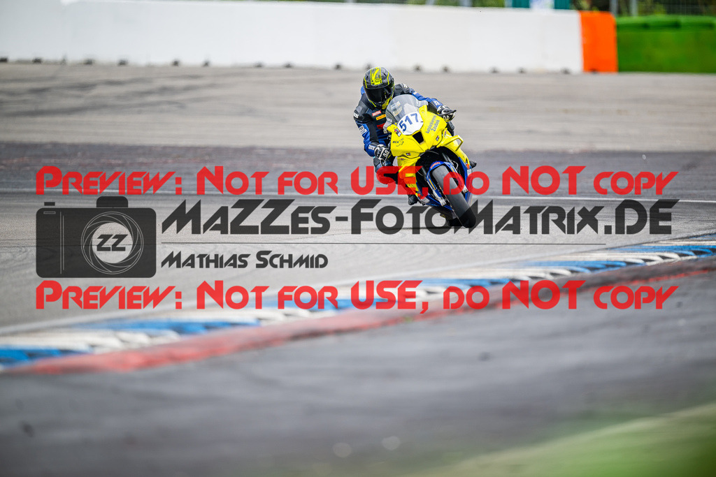 MaZZes_FotoMatrix_240702_6007705_7935 | WEISS