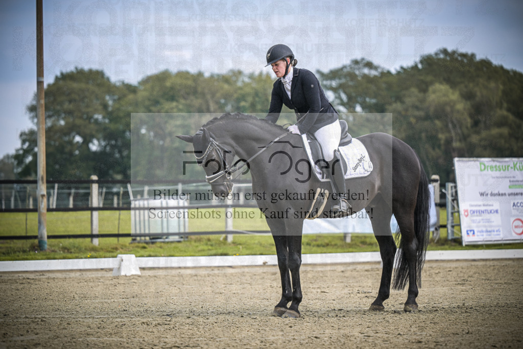 DOS_B522 | Entdecke hochwertige Reitturnierfotos von Foto Oger. Professionell, emotional und authentisch – jetzt Lieblingsmomente im Shop bestellen.Deutschlandweite Turnierfotografie. - Realisiert mit Pictrs.com