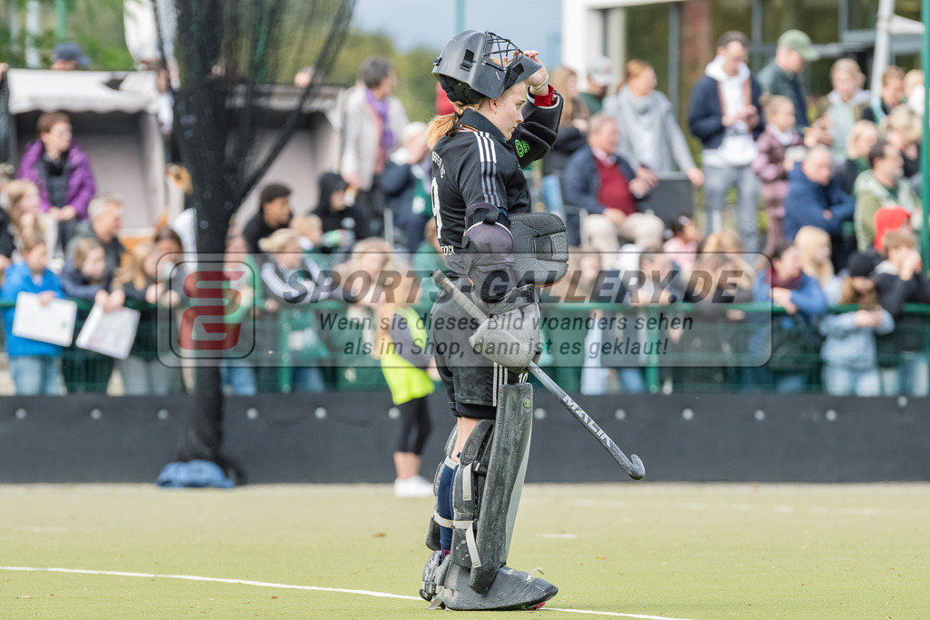 HK_20231022_106118 | Finale Deutsche Meisterschaft Feld WU16 Uhlenhorst Mülheim - Düsseldorfer HC am 22.10.2023 DHC, Düsseldorf ,