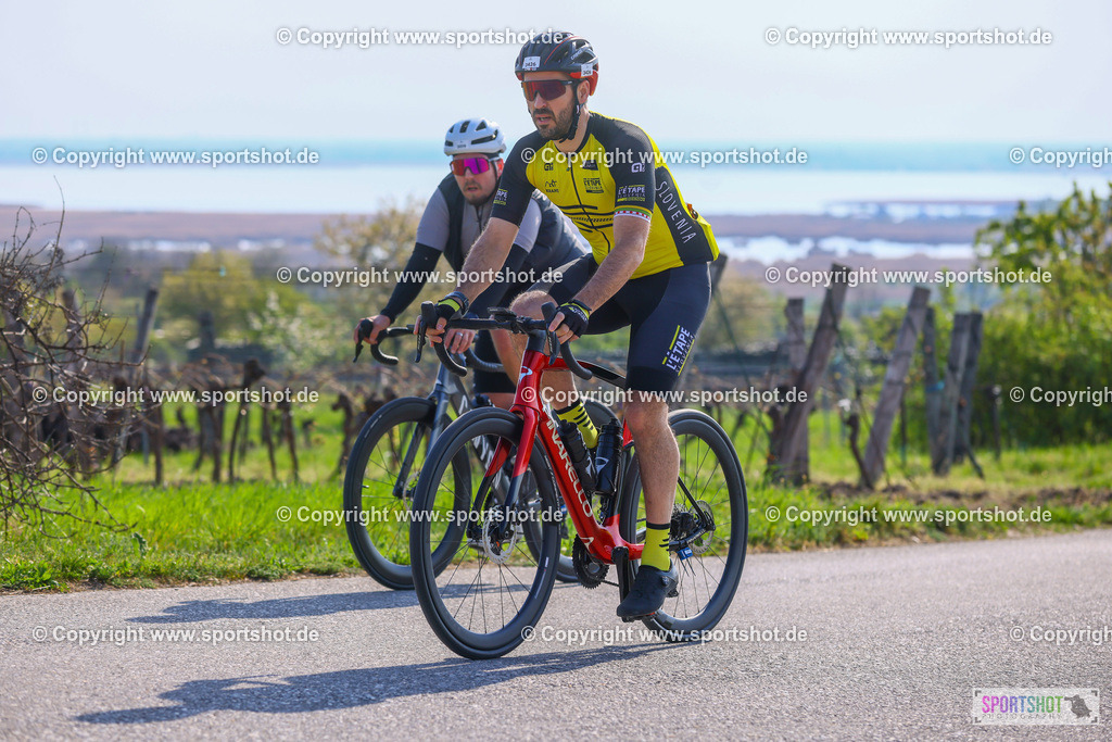 TRA_0549 | Neusiedlersee Radmarathon 2026@sportshot_your_pictrs #yourpictures#roadtowm2029 #nrm #neusiedlerseeradmarathon #neusiedlersee #neusiedlerseetourismus #burgenland #mörbisch #nrm26 #burgenlandtourismus #voglundco #poweredbyburgenlandtourismus #radsport #rad #marathon #ucigranfondo #visitburgenland #ucigranfondoworldseries