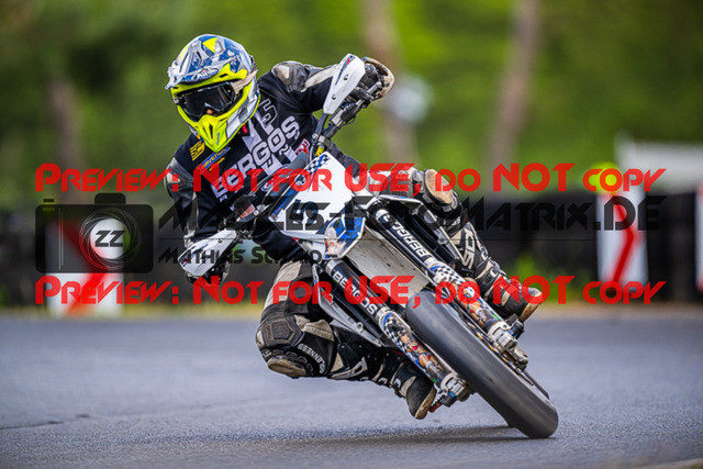 MaZZes_FotoMatrix_220528_1553 | Fotograf Mathias Schmid
Sportfotograf,
Eventfotograf,
Hochzeitsfotograf,
Portraitfotograf