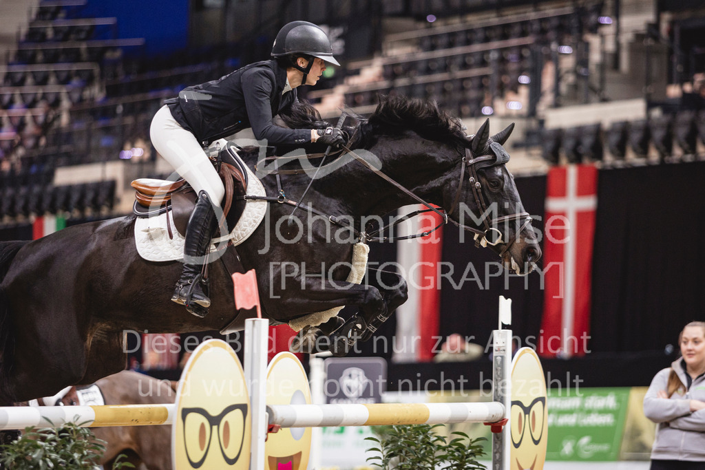 241103_Oldenburg_FinaleYoungster-603 | Deine schönsten Turniermomente als professionelle Fotos! Entdecke hochwertige Pferdesport-Fotografie im Online-Shop. Jetzt Fotos finden & bestellen!