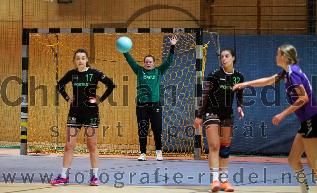 2023-02-25_065_SpVgg_Altenerding_III_gegen_TSV_Wartenberg_II | Erding, Deutschland, 25.02.2023:
Handball, Bezirksklasse Frauen Staffel Mitte 2022 / 2023, 13. Spieltag, SpVgg Altenerding III gegen TSV Wartenberg II, Endergebnis: 23:26

Foto: Christian Riedel / fotografie-riedel.net