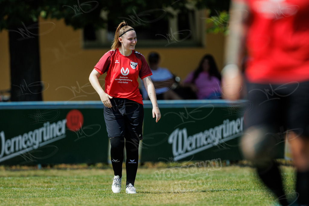 1. FC Rodewisch vs. RasenBallsport Leipzig II | Sachsenlotto Landespokal Frauen Ausscheidungsrunde 2026/27: 1. FC Rodewisch vs. RasenBallsport Leipzig II - Realisiert mit Pictrs.com