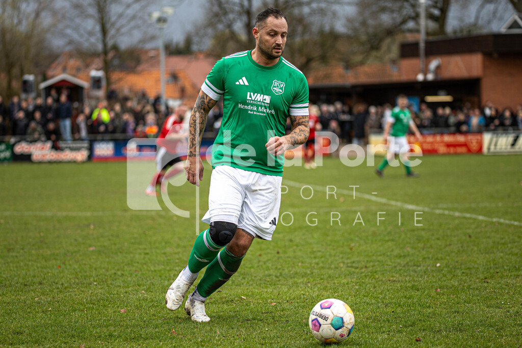 Union Bevensen - Hauer_ Thiemo vs Römstedt II 280326 dlP | immodelaporte-sportfotos - Realisiert mit Pictrs.com