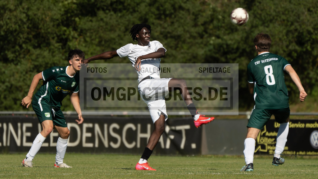 _OMG8281 | www.omgpictures.de, Sportfotograf, Verein, Fotograf, Baden Württemberg, Stuttgart, Heilbronn, omgpictures, Spieltag,  - Realisiert mit Pictrs.com