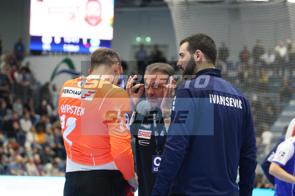 VFL Gummersbach - GWD Minden | Fabian Norsten,  Mario Kelentric und Tibor Ivanisevic - © Sportfoto-Sale (MK) - Realisiert mit Pictrs.com