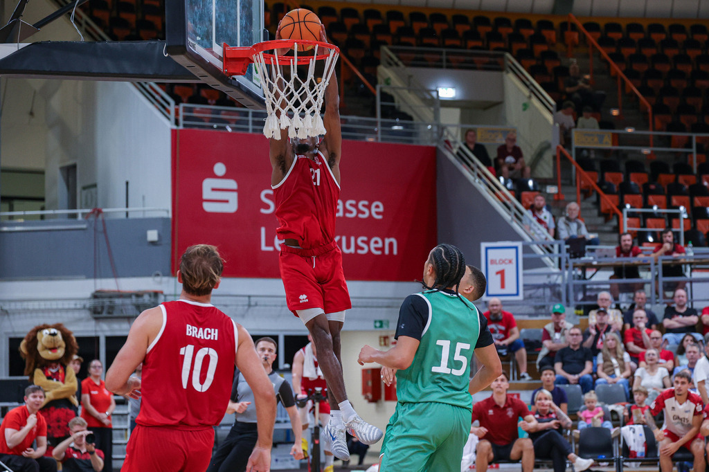BAYER GIANTS vs VET-CONCEPT Gladiators Trier Test-79 | Fotos von Basketballspielen aus dem Raum NRW fotografiert von Gero Mueller-Laschet und Daniel Schaefer - Realisiert mit Pictrs.com