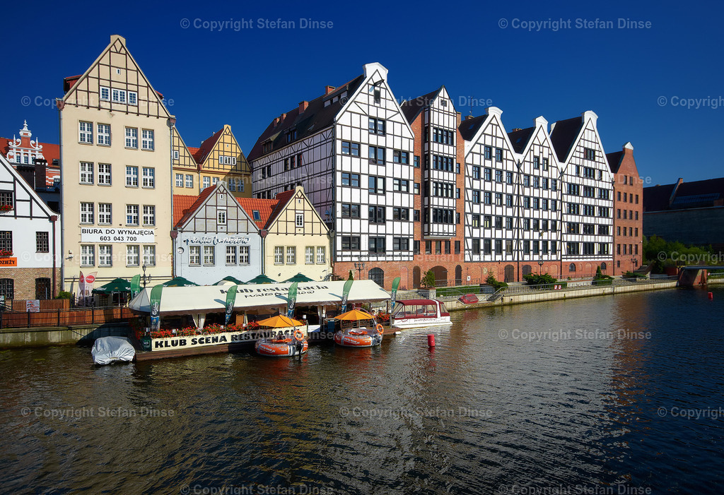 _DSC0339 | Findlinge im Eis, Zeesenboote bei der Traditionsregatta, eine Seebrücke im Sonnenaufgang - mit den Bildern aus dieser Galerie erhalten Sie wunderschöne Aufnahmen über das ganze Jahr. Ein tolles Produkt zum Verschenken, Werben oder zum Träumen vom nächsten - Realisiert mit Pictrs.com