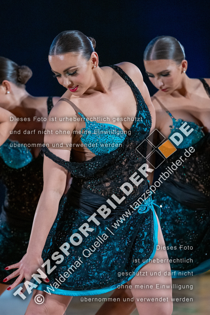 20250503-00103 | Hier finden Sie Tanz Bilder vom Latein und Standard Formationen tanzen. Sportbilder vom Tanzsport. Schöne Fotos und von Weltmeisterschaft, Europameisterschaft, Bundesliga, Regionalliga, Oberliga und Landesliga sowie von GOC Stuttgart, DanceComp, WM Bremen
