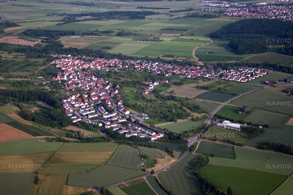 Luftbild: Ortsansicht von Nordwesten im Ortsteil Haslach in Herrenberg im Bundesland Baden-Württemberg in Deutschland. Foto: IMG_66857.jpg vom 07.06.2014 durch Werner Riehm/FLY-FOTO.de