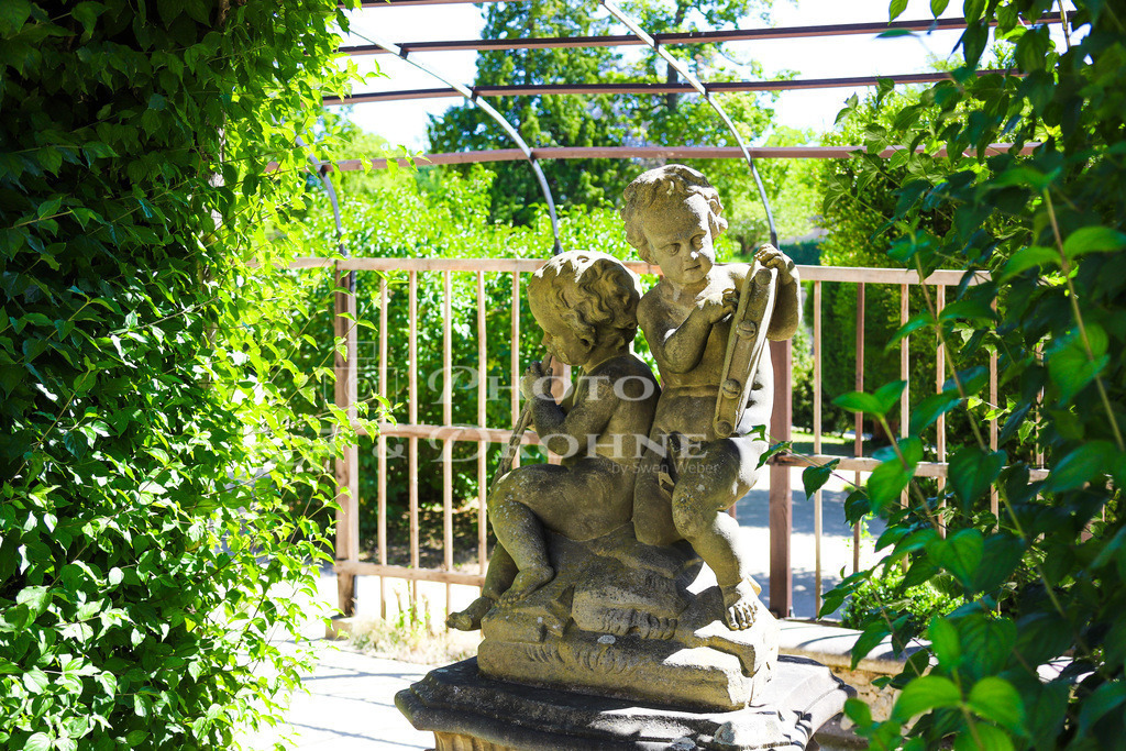 IMG_0940 | Skulptur Residenzgarten Würzburg - Realisiert mit Pictrs.com