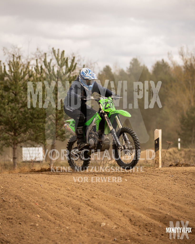 866A1669 | mxndyyvipix