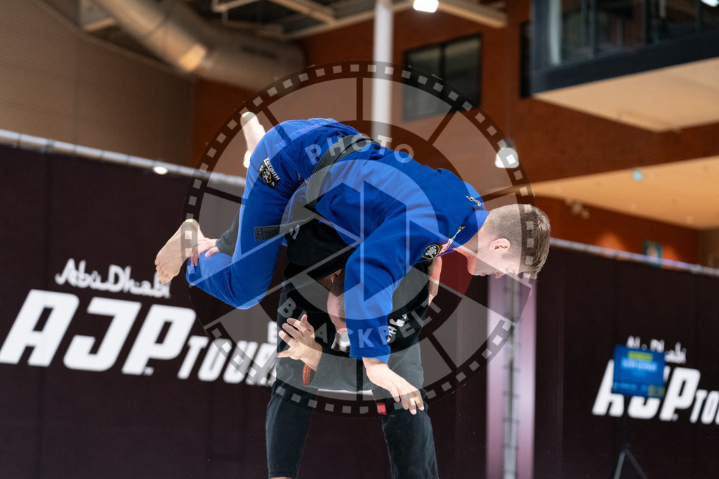 20241012PBB5527 | Athletes compete during the AJP Tour Europe Continental Jiu-Jitsu Professional Championship on October 12, 2024 in Almere near Amsterdam, Netherlands. © Chiara Dazi / photoblackbelt