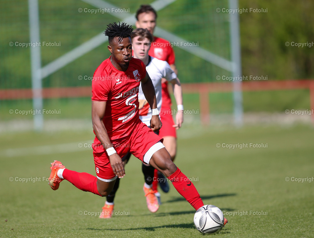 A_LUI_290423_08 | SPORT,FUSSBALL,LL:OST ASKOE OEDT 1B-SU VORTUNA BAD LEONFELDEN 29.04.2023 IM BILD: EMMANUELE CHINONSO EZIEKWE (OEDT 1B) UND (LEONFELDEN)
FOTO:FOTOLUI