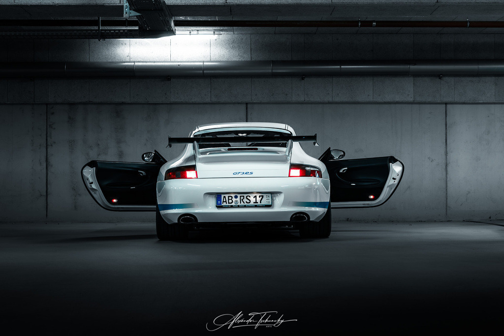 R6AT6420 _Alexander Tschuncky | Entdecken Sie die faszinierende Welt von Alexander Tschuncky Arts: Kreative Fotografie, atemberaubende Automobilkunst und hochwertiger Bilderdruck. Lassen Sie sich inspirieren! - Realisiert mit Pictrs.com