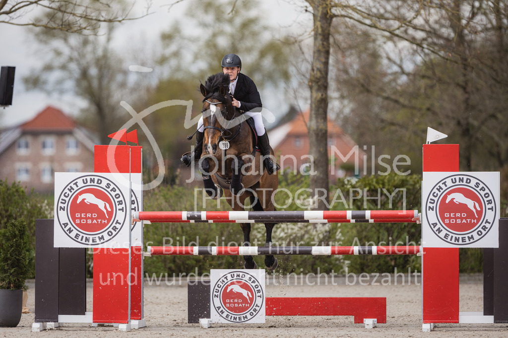 230427_HofSosath_2Ph-M2St-130 | Deine schönsten Turniermomente als professionelle Fotos! Entdecke hochwertige Pferdesport-Fotografie im Online-Shop. Jetzt Fotos finden & bestellen!
