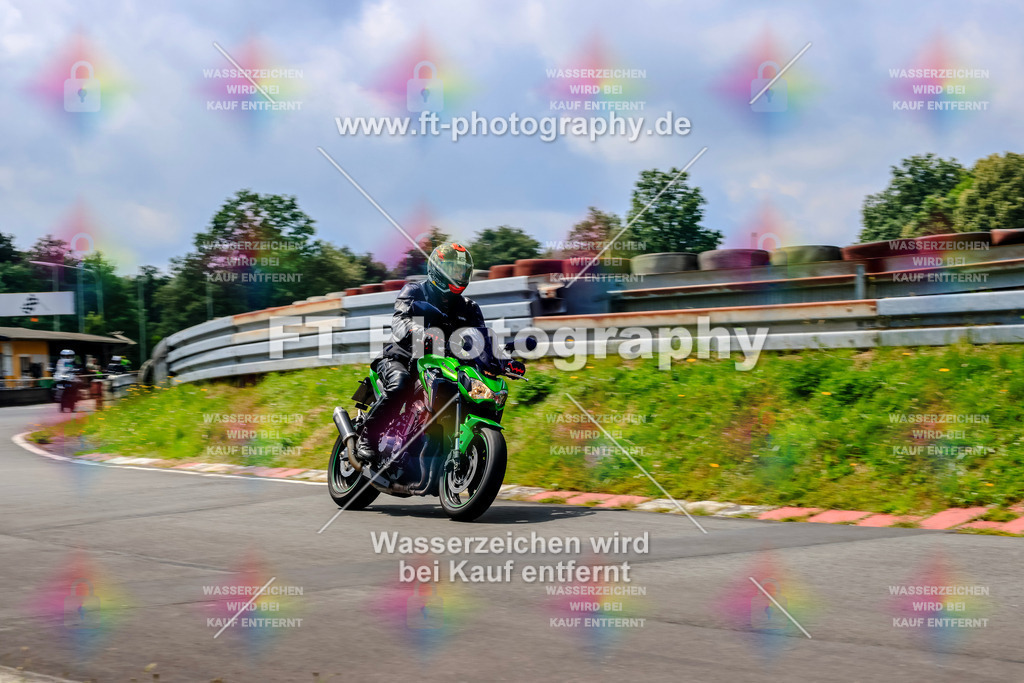 _TCM3349 | Hier findet Ihr Bilder von Touristenfahrten auf der Nürburgring Nordschleife oder von anderen Veranstaltungen die ich besucht habe. Viel Spass beim Durch Schauen 